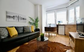Standard Apartment By Hi5 - Petofi 12